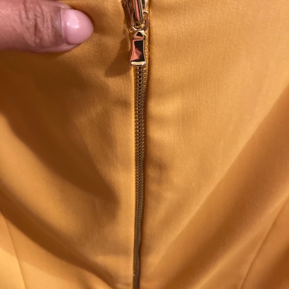 Tahari mustard color cap sleeve sheath dress - Picture 4 of 9